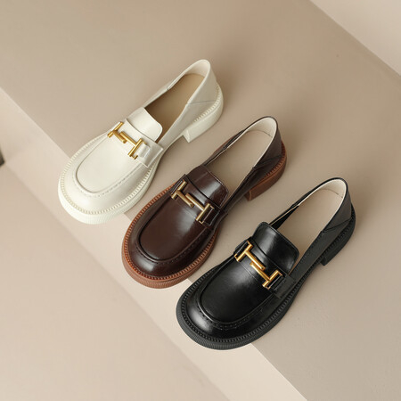 Loafers cu vârf rotund, piele de vițel, toc mediu 3–5 cm