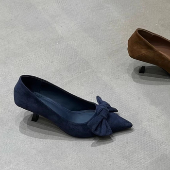 Pantofi cu toc înalt, vârf ascuțit, din velur, toc subțire 6–8 cm, talpă din cauciuc, căptușeală PU