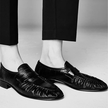 Loafers din piele de miel cu pliuri – Minimalist, handmade leather shoes, 3–5 cm toc, talpă din tendoane de vițel
