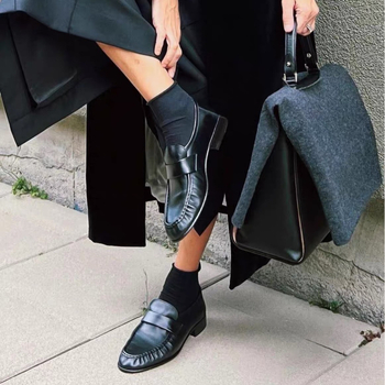 Loafers din piele de miel cu pliuri – Minimalist, handmade leather shoes, 3–5 cm toc, talpă din tendoane de vițel