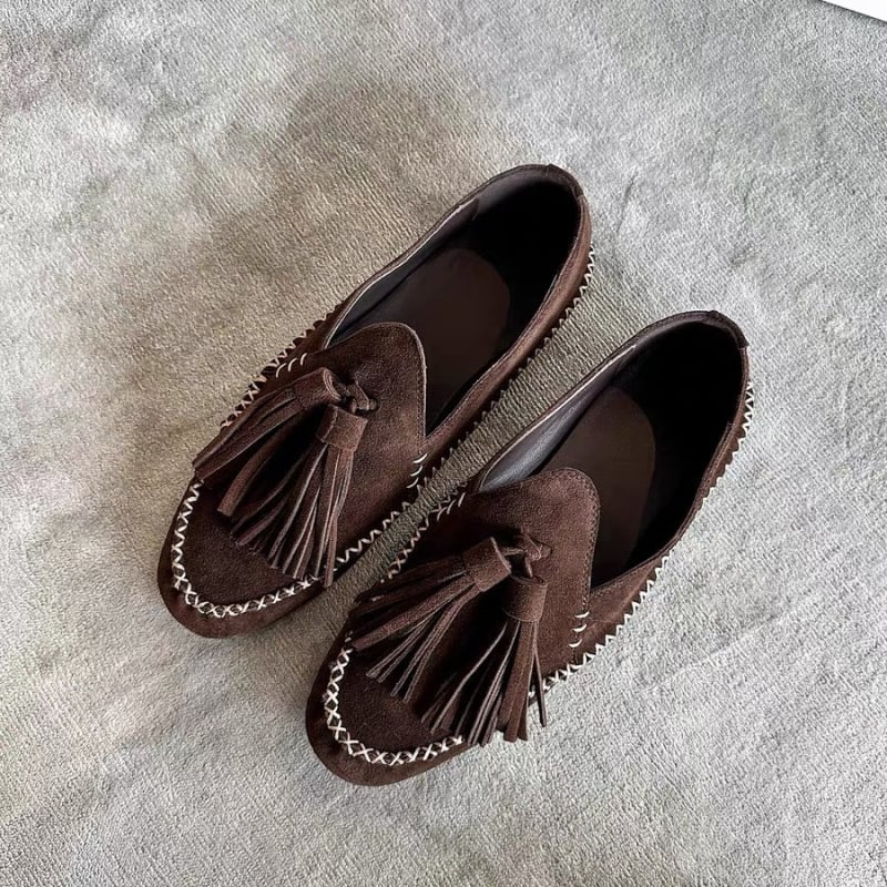 Loafers cu franjuri și broderie cu craniu, piele de vițel, slip-on, fără căptușeală, toc kitten 4–6 cm