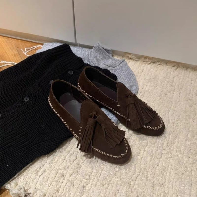 Loafers cu franjuri și broderie cu craniu, piele de vițel, slip-on, fără căptușeală, toc kitten 4–6 cm