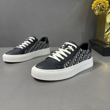 Vyriniai odiniai kedai, Slip-On, su apvaliu nosimi, viršus iš pirmosios kartos galvijų odos, gumos padas, įdėklas iš kiaulių odos