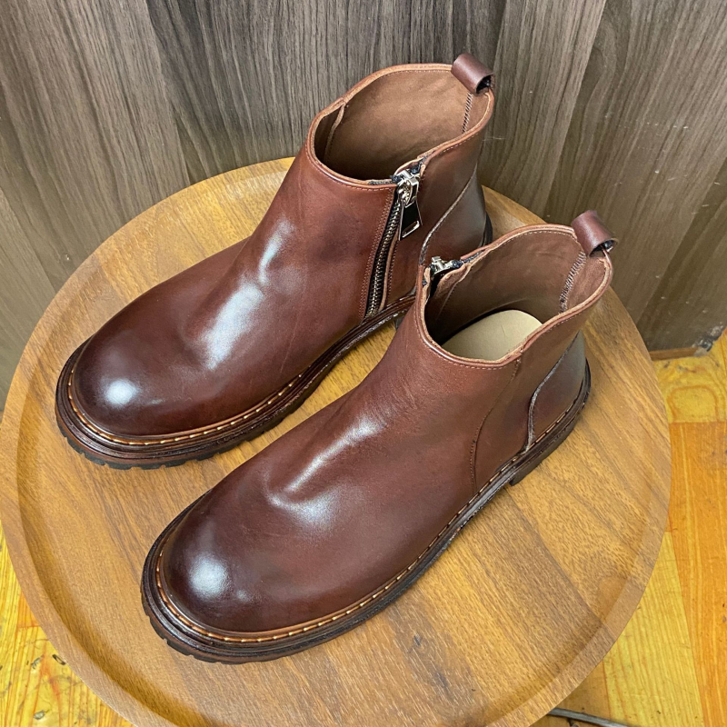 Vyriski Chelsea batai iš pirmosios karvės odos, gumine padu, vidutinio ilgio šarvas, 3–5 cm kulnas