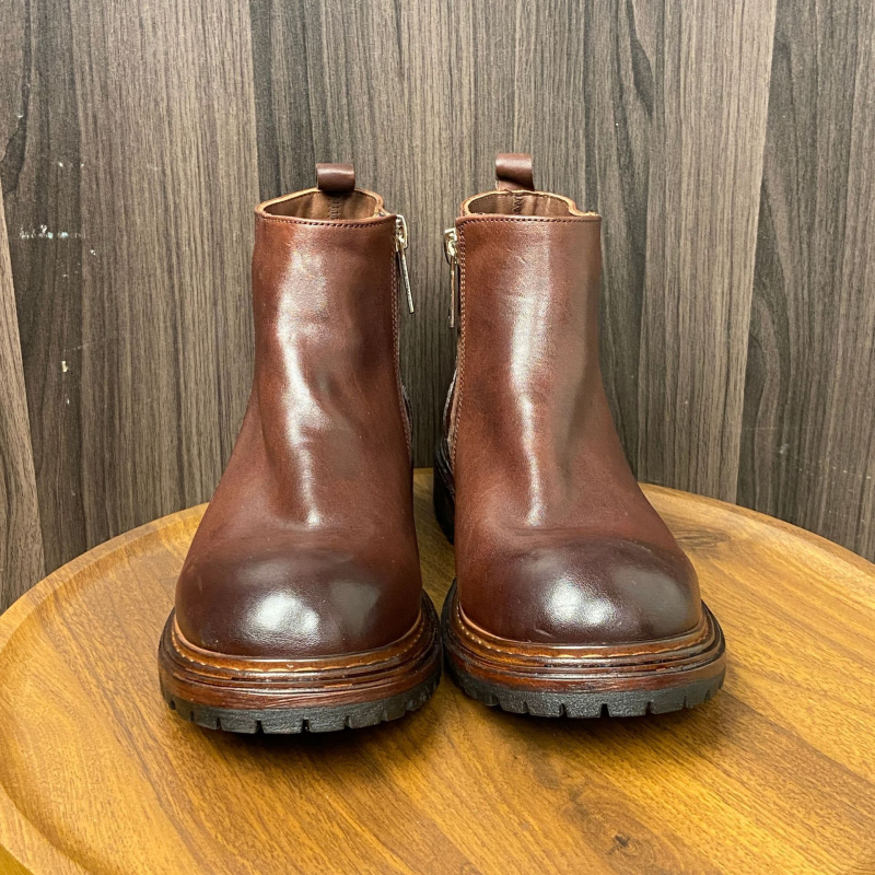 Vyriski Chelsea batai iš pirmosios karvės odos, gumine padu, vidutinio ilgio šarvas, 3–5 cm kulnas