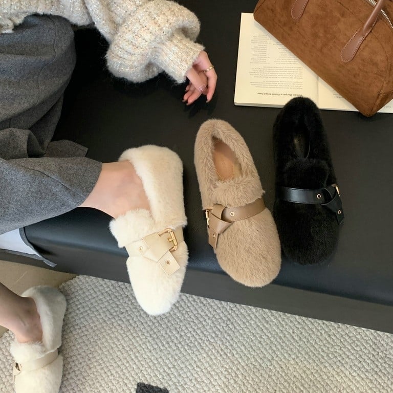 Loafers – stil minimalist, vârf drept; partea superioară: super fiber; branț: microfibră de piele; talpă: cauciuc; slip-on, înălțime toc 3-5 cm