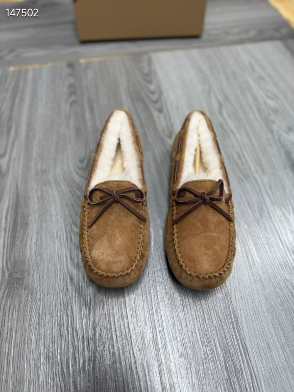 Pantofi dama din piele nubuk, căptușeală cu lână de oaie, talpă din TPR, slip-on, înălțime talpă 0–1 cm