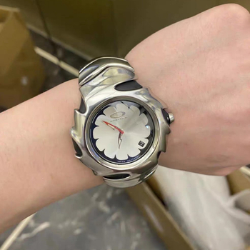 Ceas cu cuarț — Afișaj analog — Cadran rotund — Afișaj lunar — Carcasă din aliaj