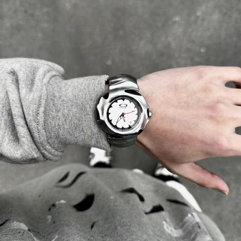 Ceas cu cuarț — Afișaj analog — Cadran rotund — Afișaj lunar — Carcasă din aliaj