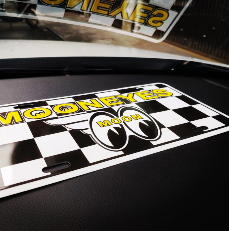 Mooneyes Big-Eyed Retro JDM plăcuță de înmatriculare, placă decorativă din aliaj de aluminiu pentru mașini și motociclete, compatibilă cu modelele JDM și ALL