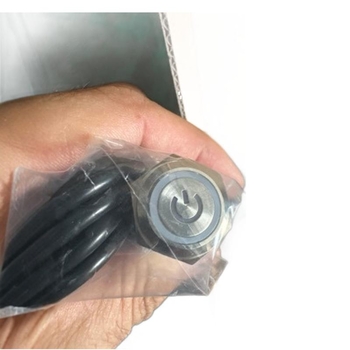 Рамка за номер на мотоциклет, железен корпус, без персонализация, универсална съвместимост (Материал: Желязо; Обработка и персонализация: Без персонализация; Съвместимост: Универсална; Марка: Друга)