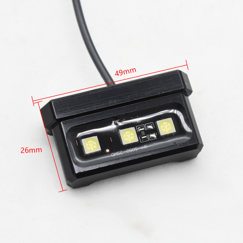 Reģistrācijas numura rāmja gaisma elektriskajam motociklam – ūdensizturīgs alumīnija sakausējums, universāla uzstādīšana, saderīgs ar Monkey un MSX125, pielāgojama