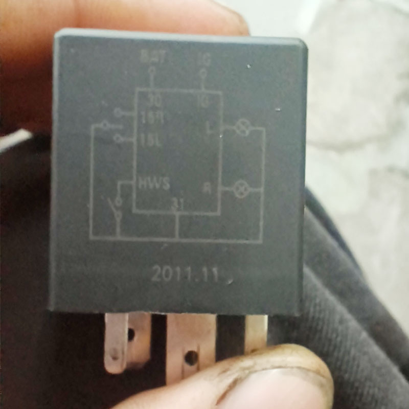 Automobiļu mirgošanas relejs | 8-pinu | 12V 5A | Aizmugurējā miglas luktura kontrole | Zīmols YKW