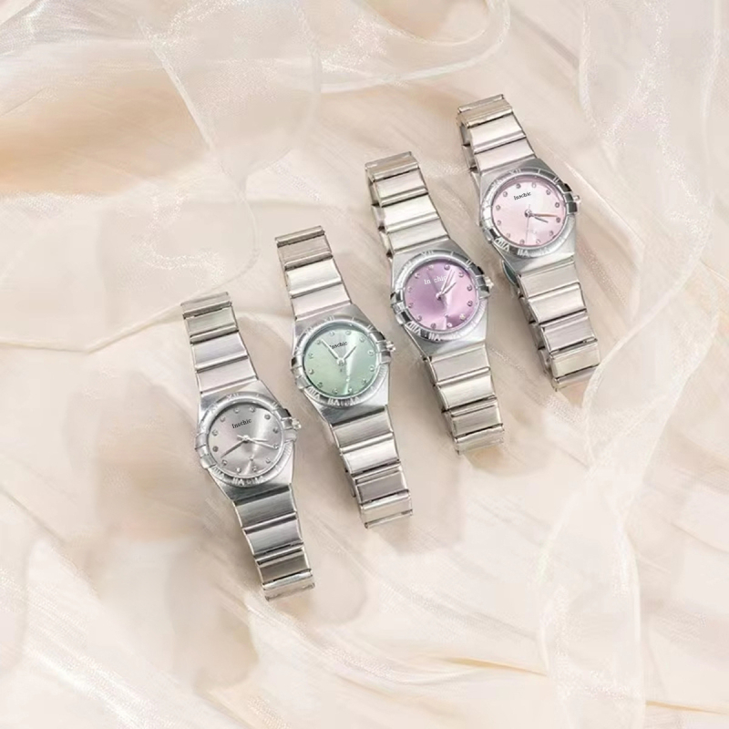 Ceas pentru femei, cuplu, quartz Nothing, cadran 37 mm, rezistență la apă 10 m, brățară din oțel inoxidabil