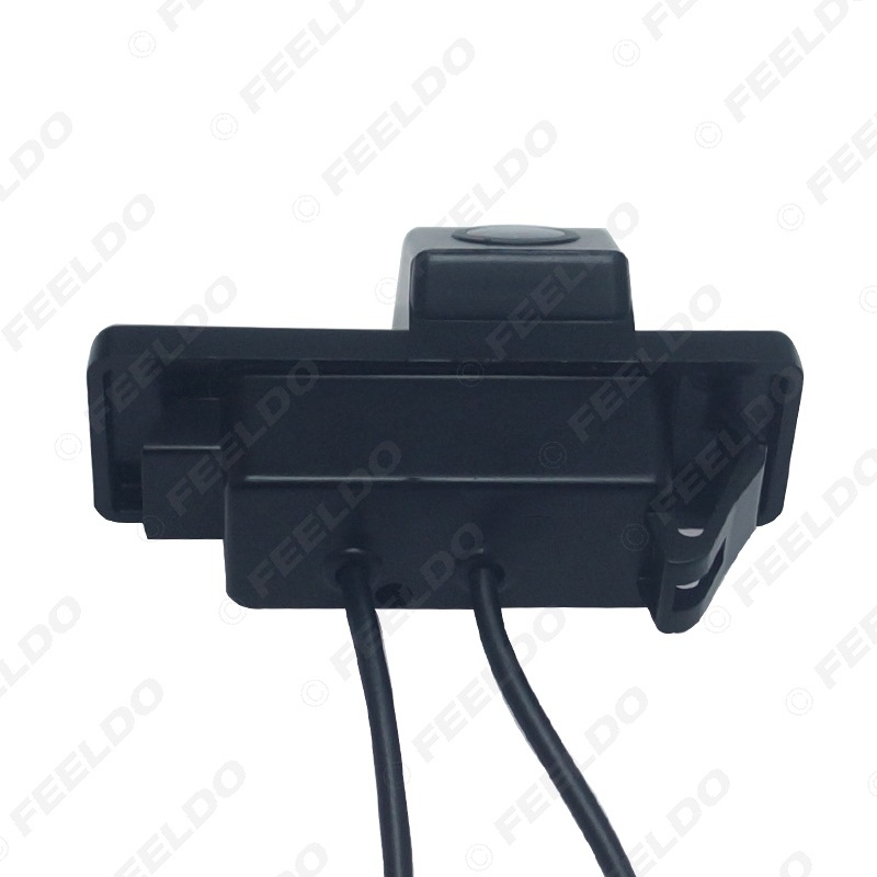 Automobilska kamera – model 4721, 170° kut gledanja, HD rezolucija, NTSC video signal, 12V napajanje.