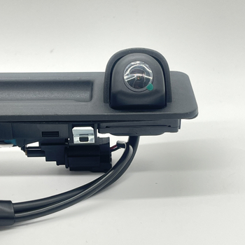 95760-D4200 Stražnja kamera za Hyundai i Kia — 12V, rezolucija 480x600, podesivi kut gledanja, 6W, težina 80 g