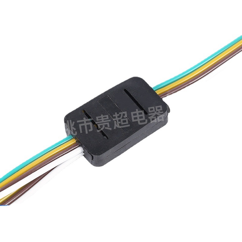 4-vedių automobilio laidų rinkinys su 1-2 jungtimis apšvietimo maitinimui