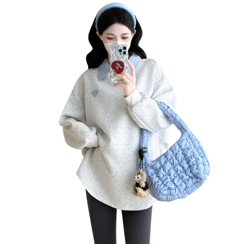 Nėščiųjų laisvo kirpimo T‑marškinėliai su gobtuvu ir siuvinėjimu, medvilnė, ilgomis rankovėmis