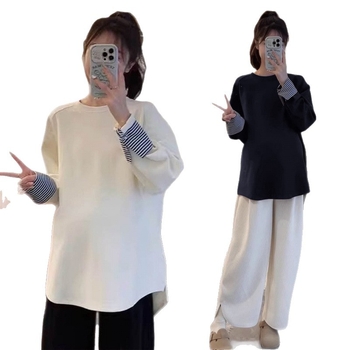 Nėščiųjų palaidinė su gobtuvu, ilgomis rankovėmis, polo apykaklė, dryžuotais rankovių paneliais, medvilnės-poliesterio audinys, laisvas kirpimas, vidutinio ilgio