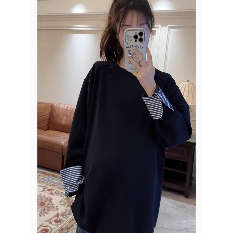 Nėščiųjų palaidinė su gobtuvu, ilgomis rankovėmis, polo apykaklė, dryžuotais rankovių paneliais, medvilnės-poliesterio audinys, laisvas kirpimas, vidutinio ilgio