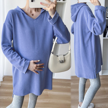 Nėščiųjų kapuciuota megztinė su gobtuvu, vidutinio ilgio, dryžių raštas, polo apykaklė, 95% medvilnė