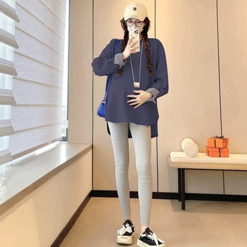 Nėščiosios palaidinė – apvalus kaklas, ilgomis rankovėmis, laisvas kirpimas; medvilnės mišinys (30–50% medvilnė, 30–50% kiti); japonų-korejiečių laisvalaikio stilius, ruduo 2025