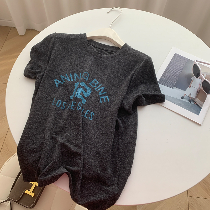 Ženski T-shirt od rayona, okrugli izrez, kratki rukavi, udoban kroj s printom slova