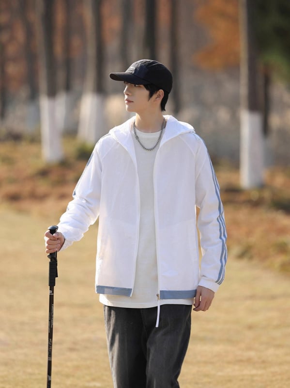 Nylon anyagú kapucnis kabát UV-védelemmel, lazított szabású, cipzár