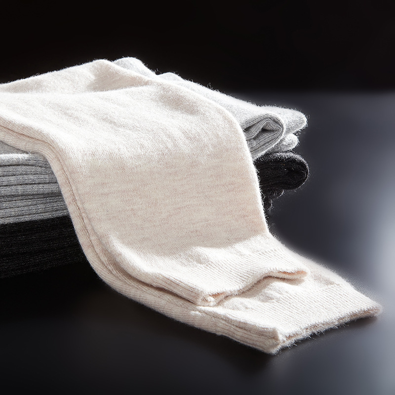 Vilnonės kelnės su medvilės įdėklu ir medvilniniu pamušalu, siauras kirpimas, vidutinio liemens aukštis, žiema 2025