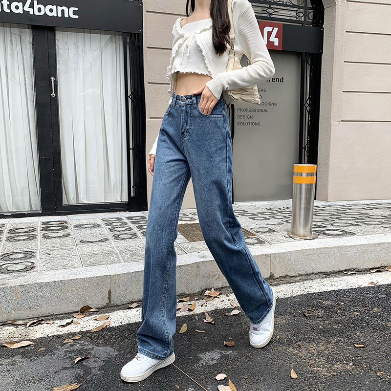 Ženske traperice visokim strukom i ravnim krojem, denim s 80-90% pamuka i do 30% elastana, jesenji stil