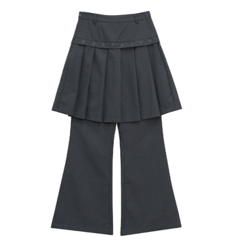 Falošný dvojdielny set: plisovaná sukňa s kovovou sponou a bootcut nohavice s plisovaním (Materiál: tkanina, prirodzený pás, jar 2025)