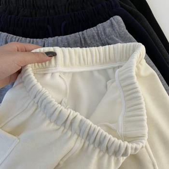 Ženske casual hlače s fleec podstavom, ravni kroj, elastični pojas, pamukova smjesa 30–50%