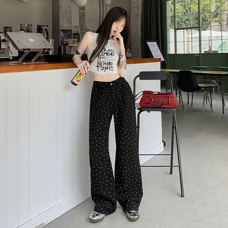 Džinsi platām kājām ar distressed apdari, augsta–vidējā josta, 80–90% kokvilna, <30% poliestera, japāņu-korejiešu ikdienas stils