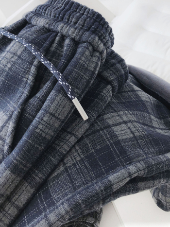 Ženske hlače s flis podstavom, karirani uzorak, široke nogavice, visok pojas, debele