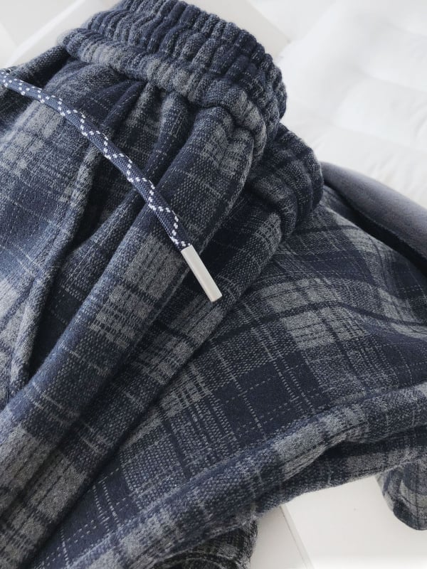 Ženske hlače s flis podstavom, karirani uzorak, široke nogavice, visok pojas, debele