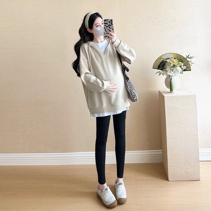 Trudnički hoodie pulover, širokog kroja, pamuk-poliester smjesa ≤30% poliester, dugi rukavi, okrugli izrez, srednja duljina