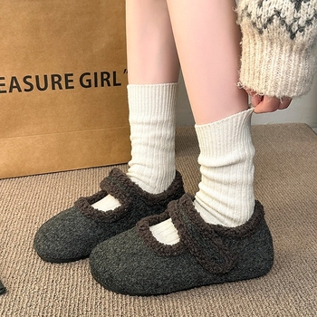 Дамски лофери с кръгъл нос, PU горна част, подплата от изкуствен къс пух, 3–5 см ток, гумена подметка