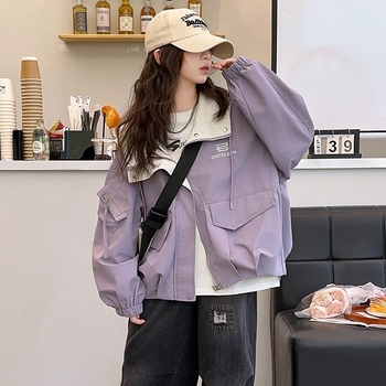 Meiteņu jaka, retro literatūras stils, PVC audums, kapuce, 3/4 garuma piedurknes