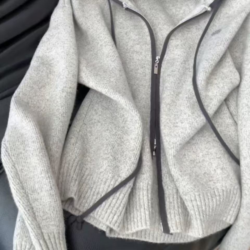 Kardigan od pletenine s kapuljom, Ice Silk materijal, rukavi princeze, ultra kratka duljina, zatvaranje jednim gumbom
