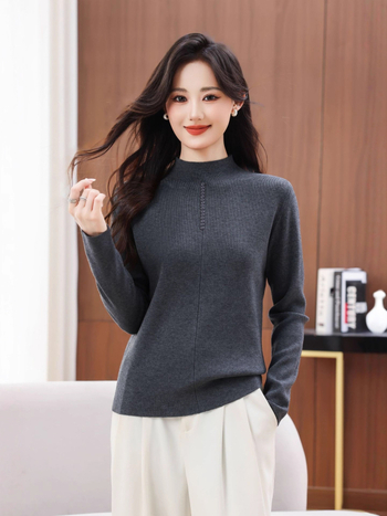 Pulover tricotat cu guler half-turtleneck, mâneci lungi, croială lejeră, țesătură groasă, amestec viscose-poliester, iarnă 2025