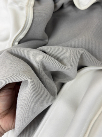 Grafenovo grijanje, uska dukserica-jakna s kapuljom i dvostrukim zatvaračem, poliester/elastan