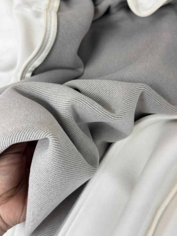 Grafenovo grijanje, uska dukserica-jakna s kapuljom i dvostrukim zatvaračem, poliester/elastan