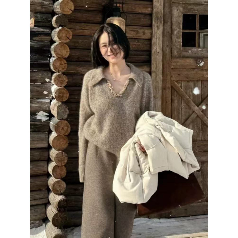 Pulover za dojenje za jesen/zimu s reverom i kapuljom, opuštenog kroja, dugi rukavi, srednja duljina, jednobojan