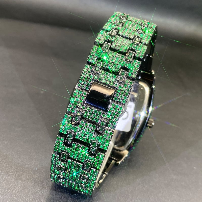 Miss Fox V386c Muški kvarcni sat s cilindričnim brojčanikom, dekor s kristalima, vodootpornost 30m, metalno kućište, narukvica od legure