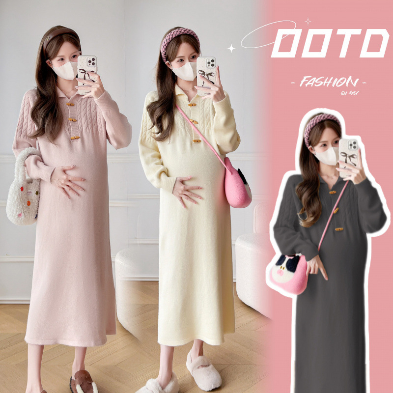 Rochie maternă tricotată, toamnă-iarnă 2024, material tricotat din bumbac (95%+ bumbac), lungime midi, guler semi-deschis, mâneci lungi