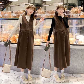 Top za trudnice od pletenine i corduroy suknja s naramenicama – dvodijelni set