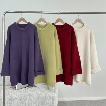 Trudnička pletena haljina, labav kroj, okrugli izrez, dugi rukavi, poliester-elastan smjesa (30–50% elastana)