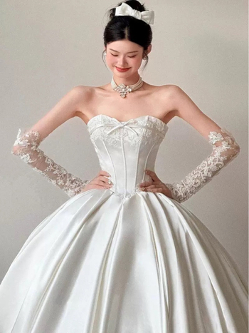 Rochie de mireasă din satin franțuzesc, fără bretele, fustă cu volan, material poliester, talie înaltă/medie