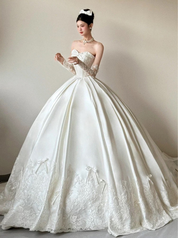 Rochie de mireasă din satin franțuzesc, fără bretele, fustă cu volan, material poliester, talie înaltă/medie