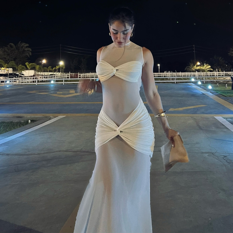 Rochie de seară din țesătură milk-shreds, culoare solidă, guler rotund, fără mâneci, talie înaltă, lungă.